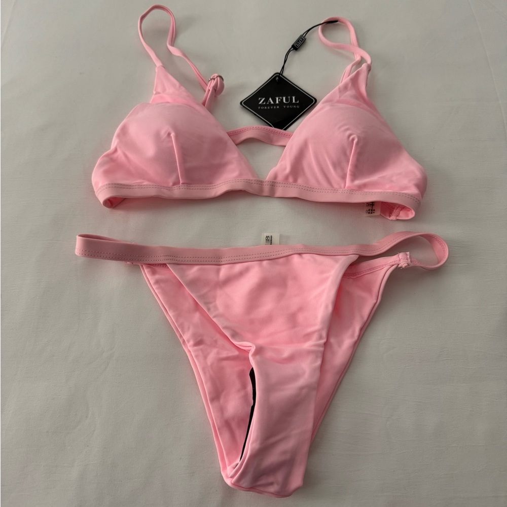Zaful 2 piece bikini, pink, never worn, size 6 (runs small)